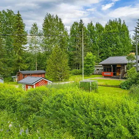 Whispering Woods Порвоо